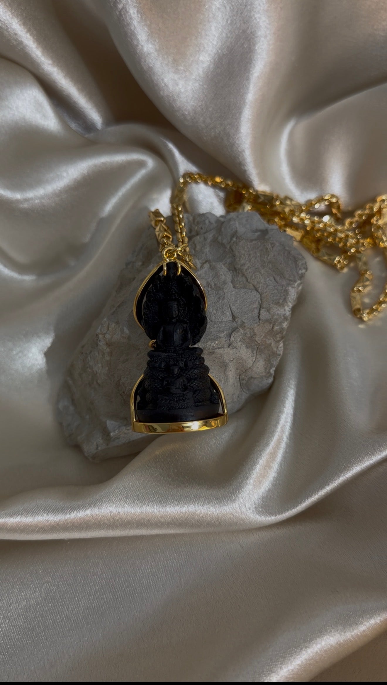Nak Pendant