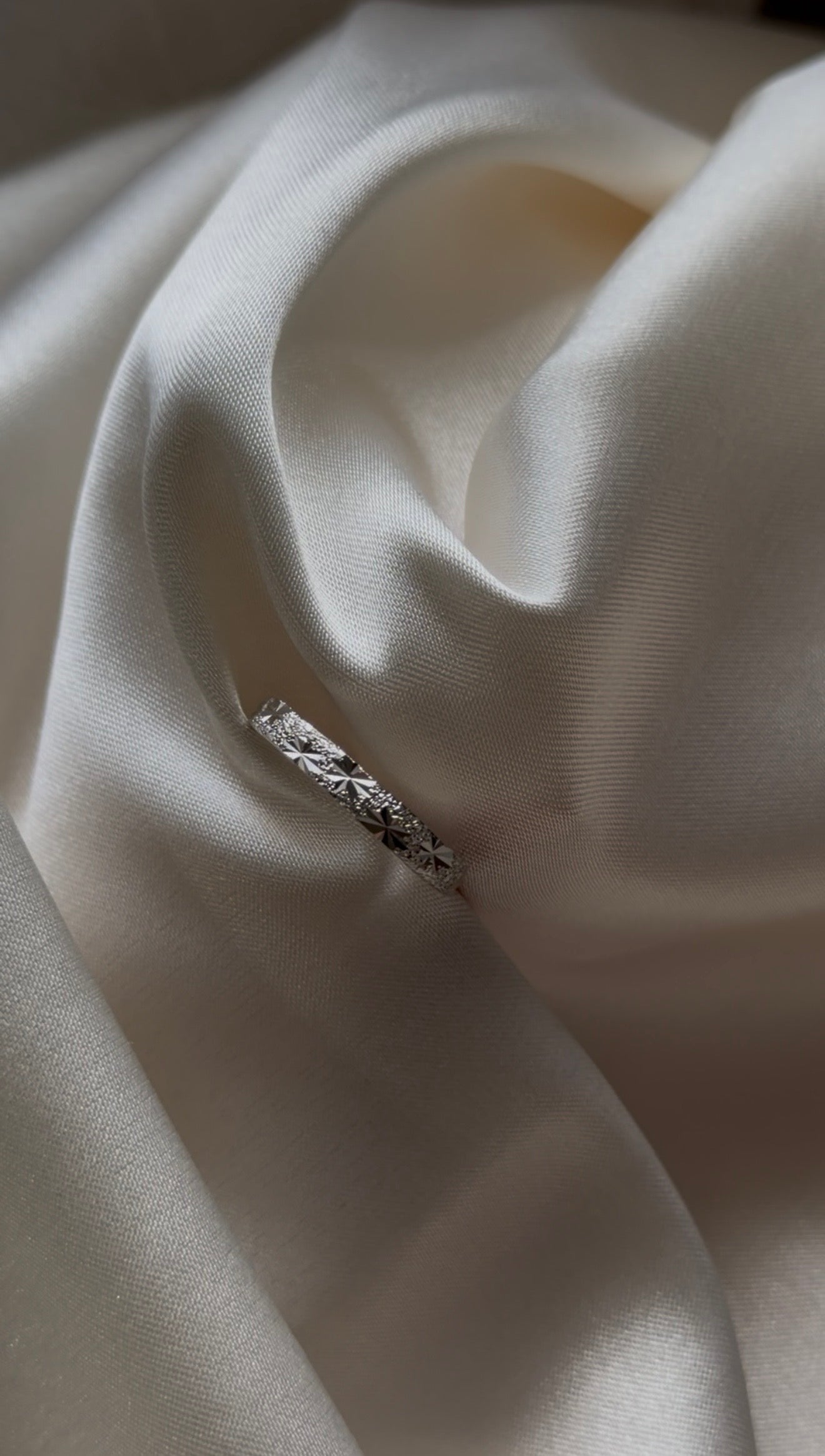 Moonlight ring